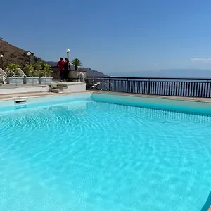 Elisa's House Taormina